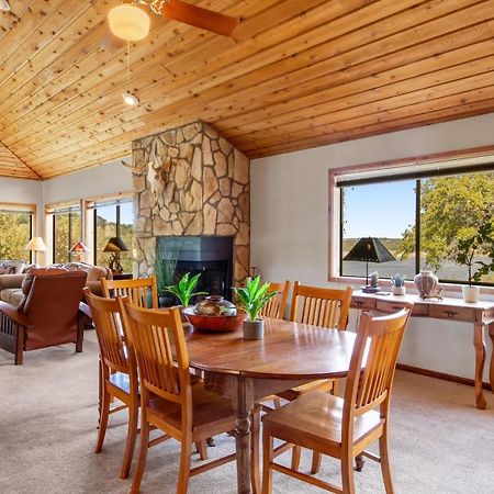 Spicewood Treehouse Villa Bagian luar foto
